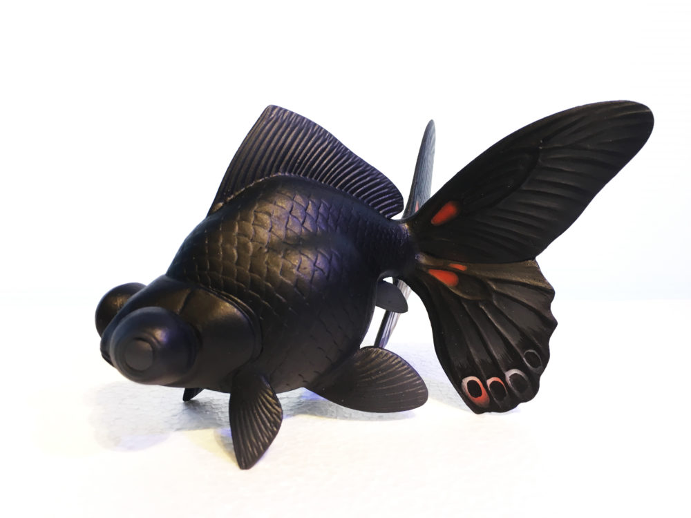 小松 孝英 “蝶出目金魚”